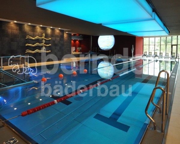 Plavecký bazén Berndorf hotelu Vitality