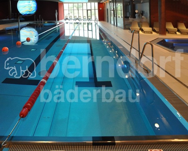 Plavecký bazén Berndorf hotelu Vitality