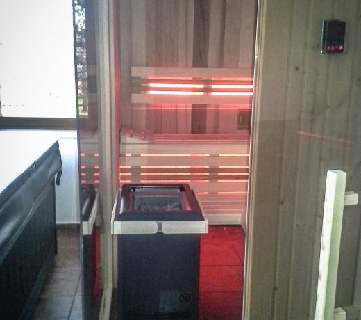 Finská sauna a vířivka