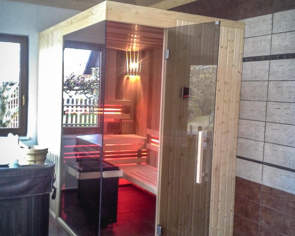 Finská sauna a vířivka