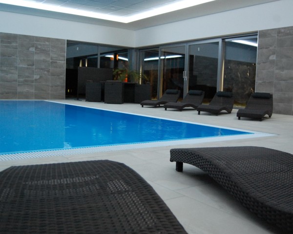 Bazén hotelu Sport Dolní Morava