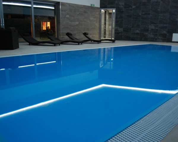 Bazén hotelu Sport Dolní Morava