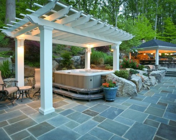 Inspirace vířivka v zahradě