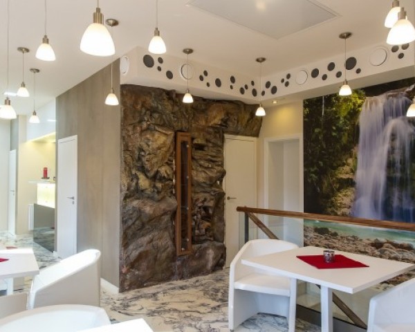 Vstup do wellness centra hotelu Delanta