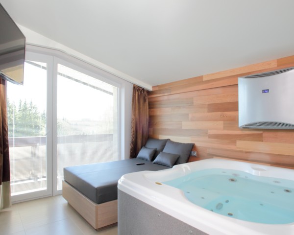 Wellness apartman Jacuzzi LODGE S