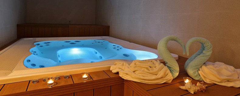 Vířivá vana pro wellness, hotely, bungalovy i lázně a veřejné bazény - Vířivka JACUZZI® Virginia - Jacuzzi Virginia