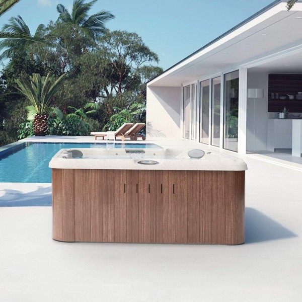 Jacuzzi J-235
