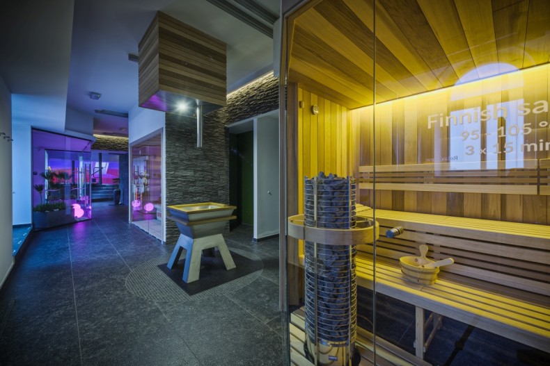 Loutocky_COM_DS2_2837-Edit_exp_exp - VELKÉ Wellness